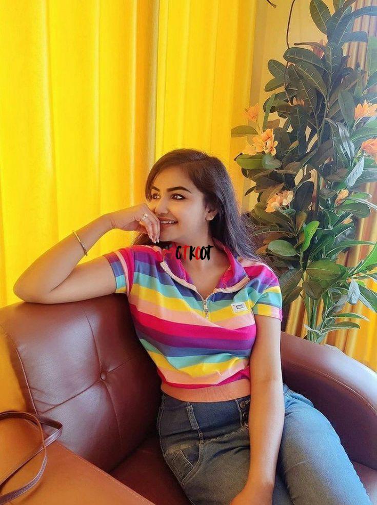 Vip top model educated college student call girl Soniya Kimari